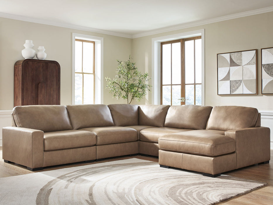 Veronella - Sectional