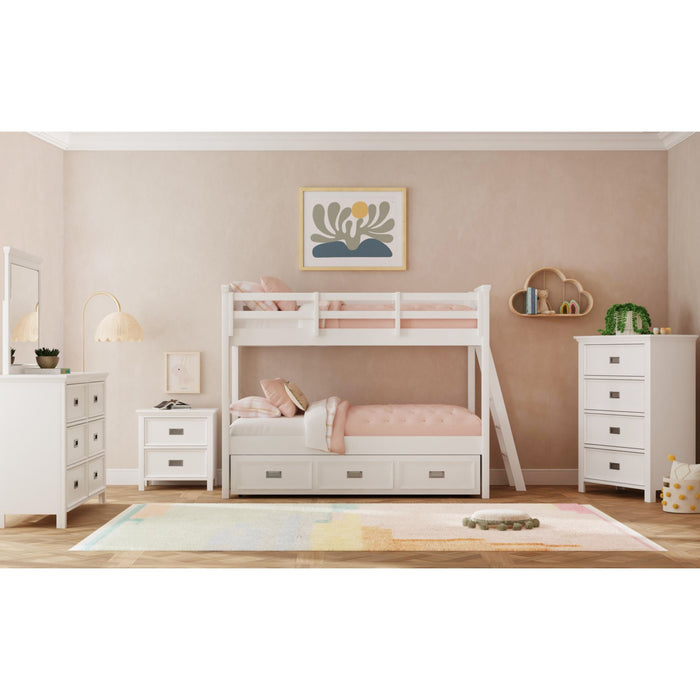 Hampton Kids - Bunk With Ladder And Trundle Bedroom Set
