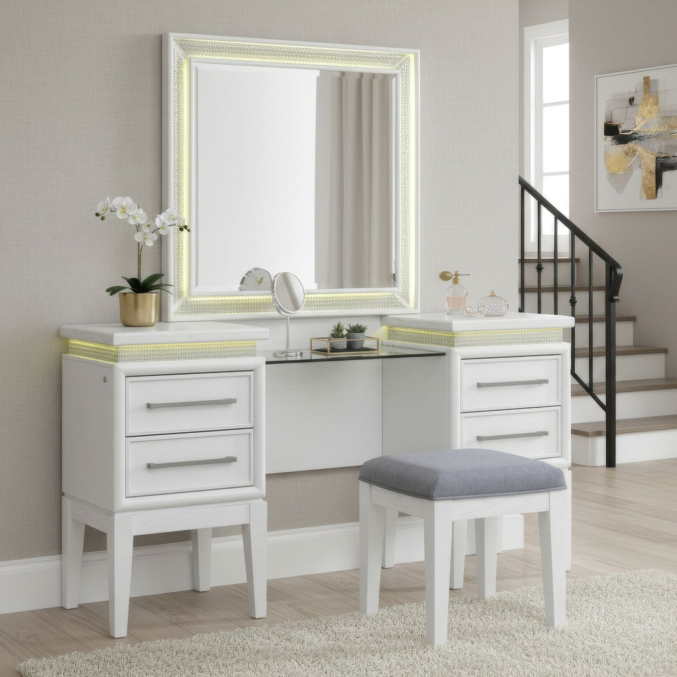 Bedroom > Desks & Vanities