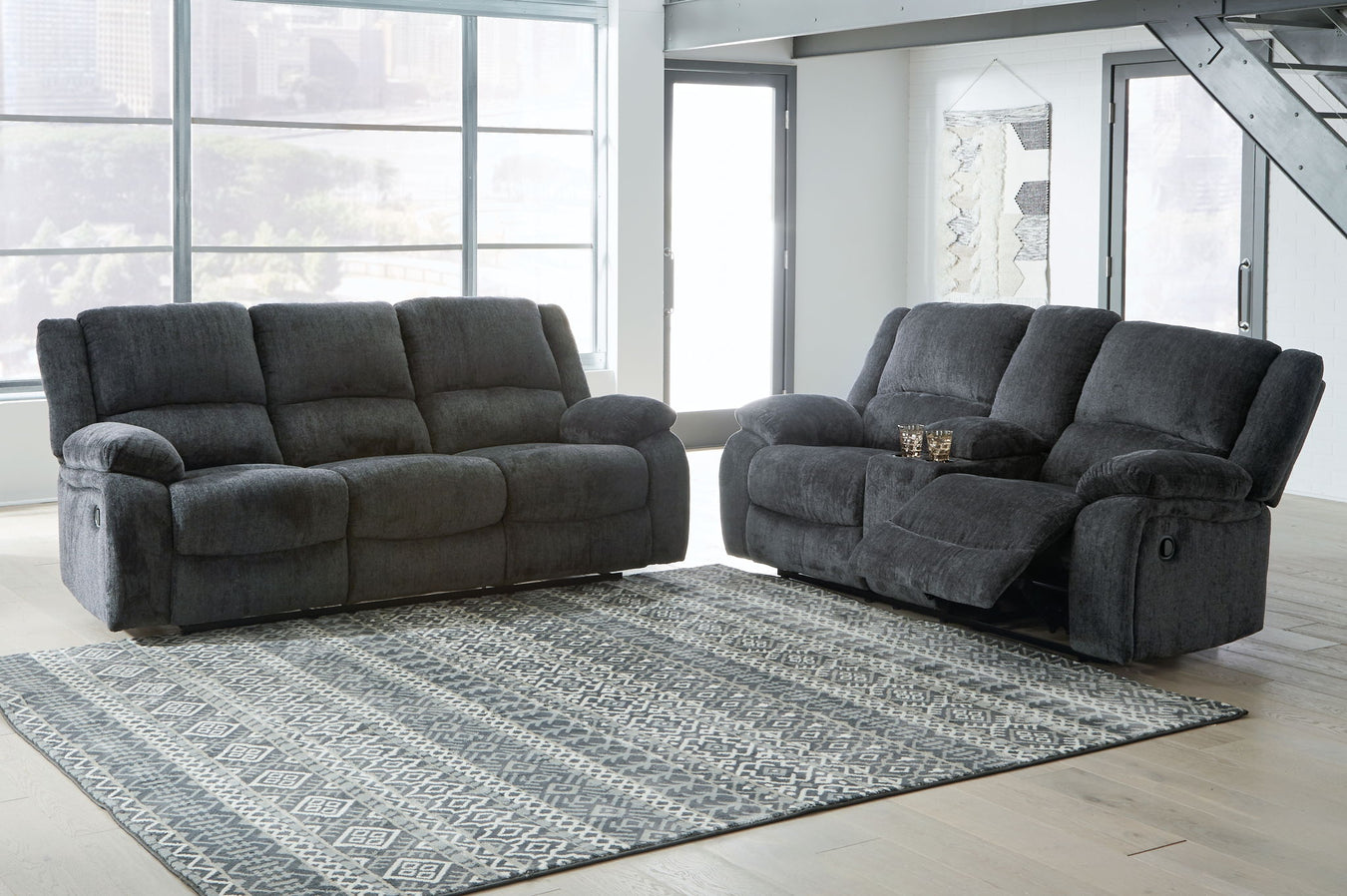 Sofas & Loveseats